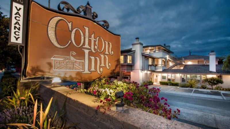 Colton Inn, room with private jacuzzi, photo 8