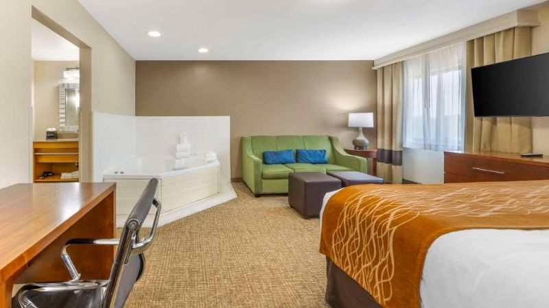 Comfort Inn South – Springfield