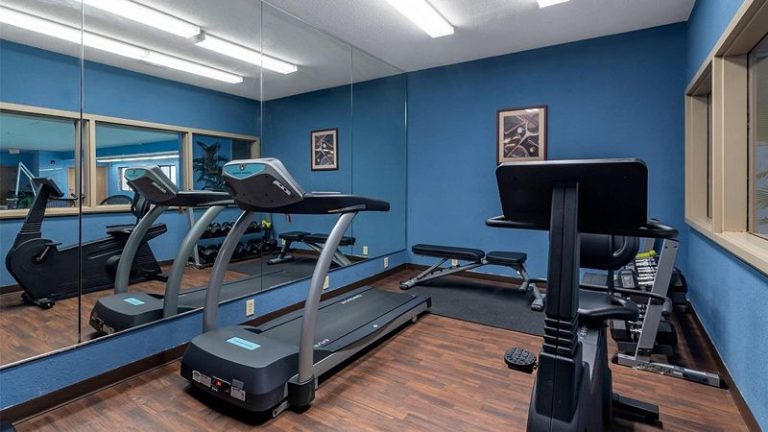 Comfort Inn & Suites – Lees Summit