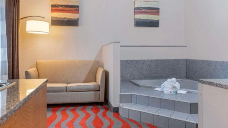 Comfort Suites Boise West Meridian