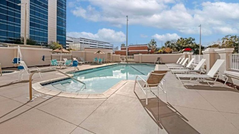 Comfort Suites Downtown Orlando