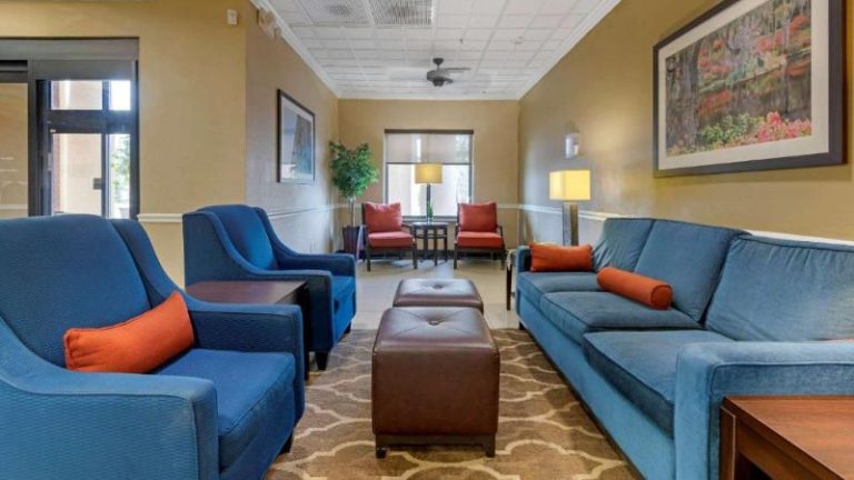 Comfort Suites Savannah North