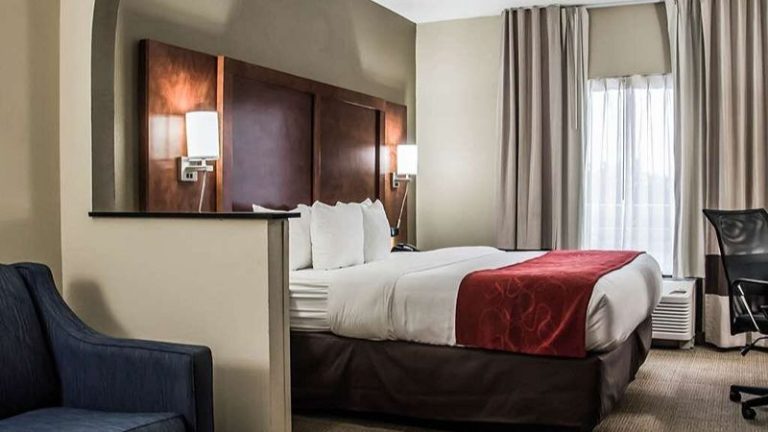 Comfort Suites University – Research Park