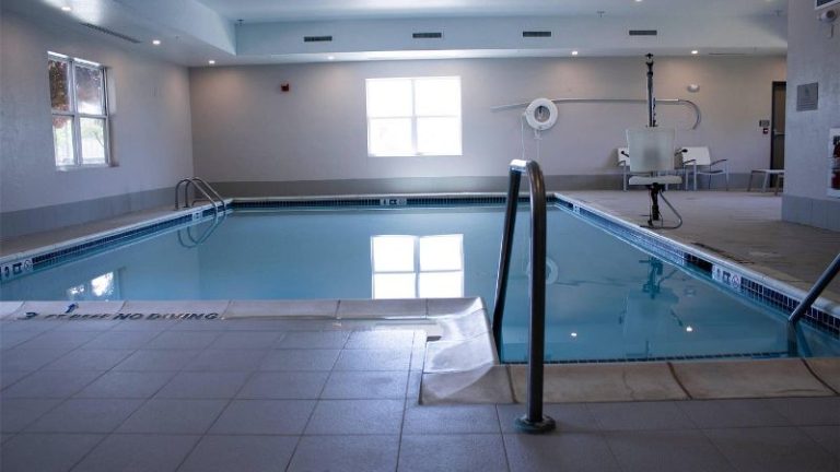 Country Inn & Suites by Radisson, Carlisle, PA