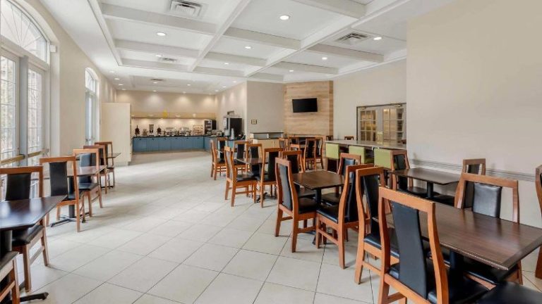 Country Inn & Suites by Radisson, Elk Grove Village/Itasca