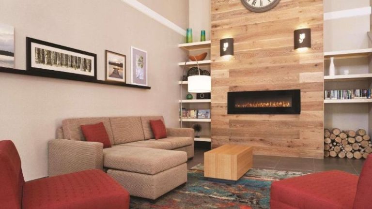 Country Inn & Suites by Radisson, Madison Southwest, WI