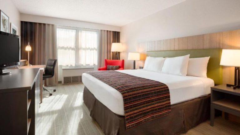 Country Inn & Suites by Radisson, Minneapolis West, MN