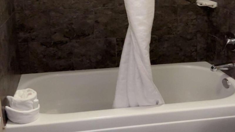Days Inn & Suites by Wyndham Springfield on I-44, room with private jacuzzi, photo 6