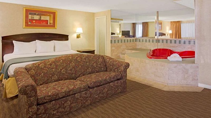 Days Inn by Wyndham Silver Spring