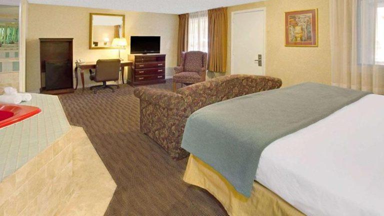 Days Inn by Wyndham Silver Spring