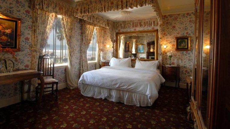 Dorymans Oceanfront Inn