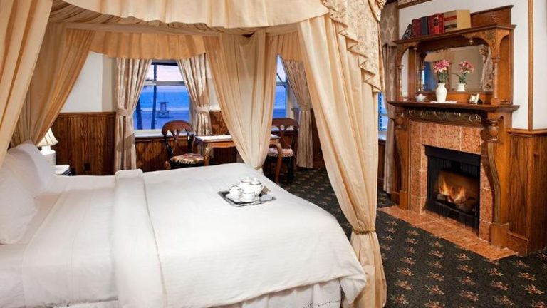 Dorymans Oceanfront Inn