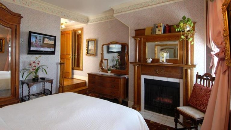 Dorymans Oceanfront Inn