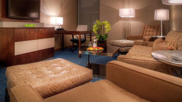 DoubleTree By Hilton Roseville Minneapolis