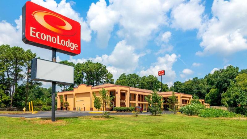 Econo Lodge Decatur – Atlanta East, room with private jacuzzi, photo 6