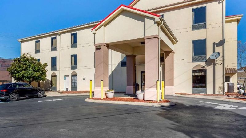 Econo Lodge Lookout Mountain, room with private jacuzzi, photo 5