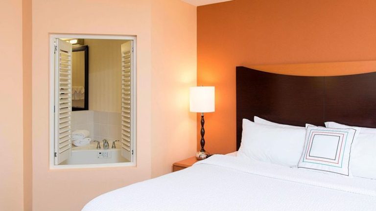 Fairfield by Marriott Inn & Suites Omaha Downtown