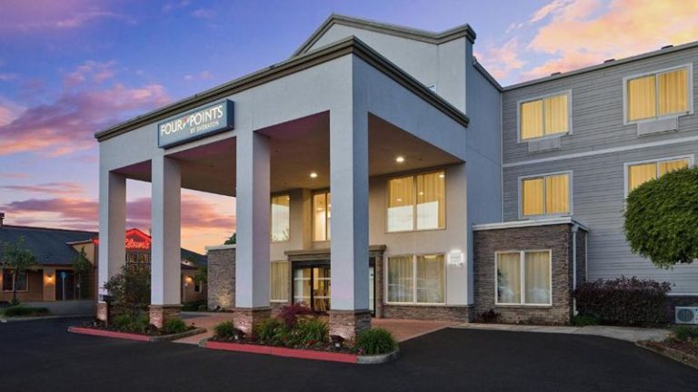 Four Points by Sheraton Portland East