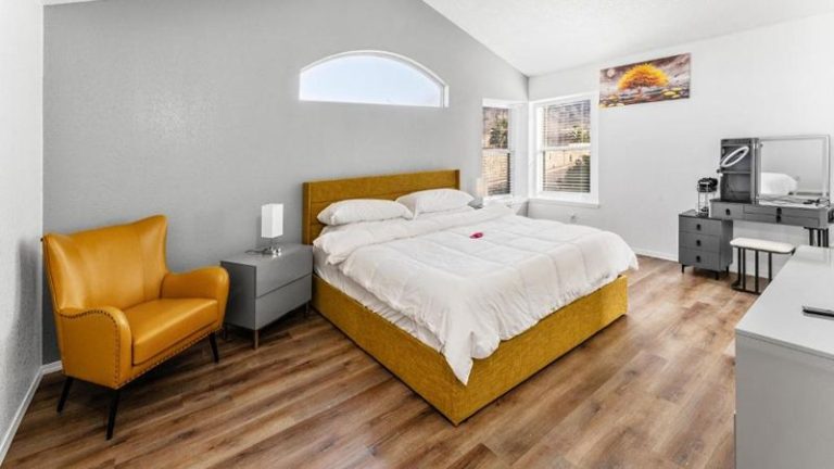 Franklin Luxe Oasis