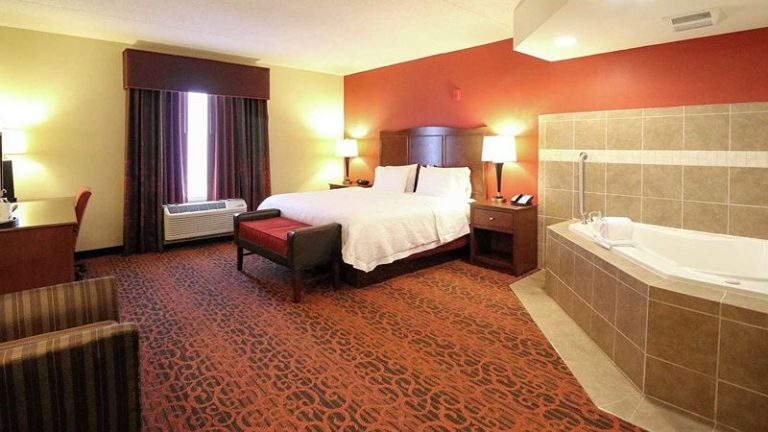 Hampton Inn Columbus-South