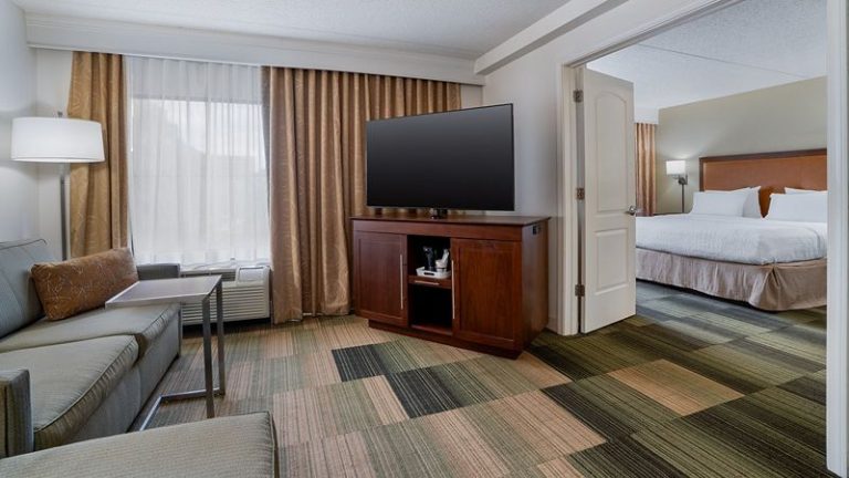 Hampton Inn & Suites Albany-Downtown