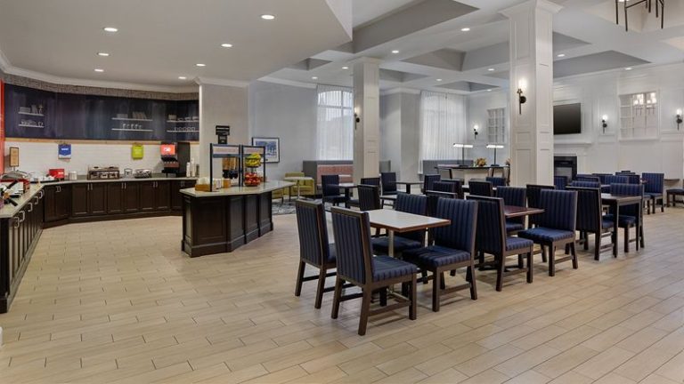 Hampton Inn & Suites Albany-Downtown