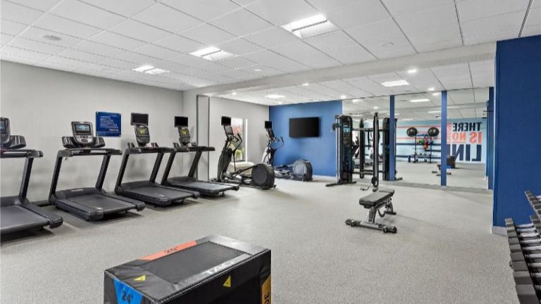 Hampton Inn & Suites Bolingbrook