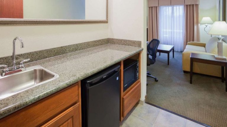 Hampton Inn & Suites Lino Lakes