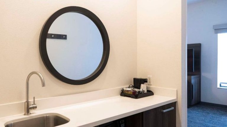 Hampton Inn and Suites Seal Beach