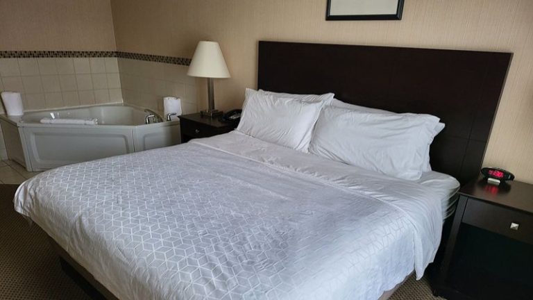 Holiday Inn Express & Suites Dayton North – Tipp City By IHG