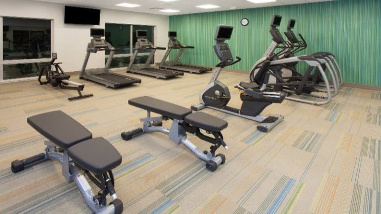 Holiday Inn Express & Suites Sterling Heights-detroit Area By IHG