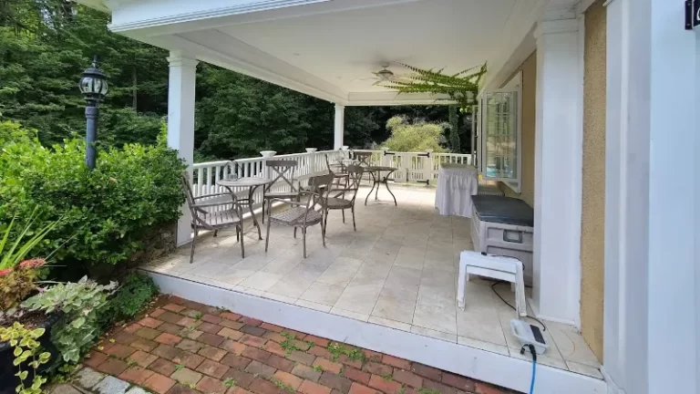 Howarth House Bed & Breakfast