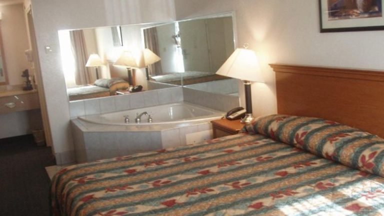 Kozy Inn