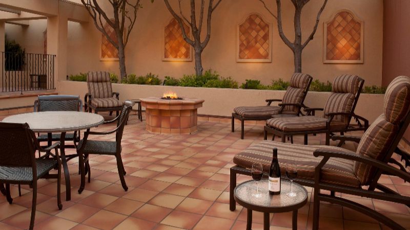 Monterey Bay Inn, room with private jacuzzi, photo 7