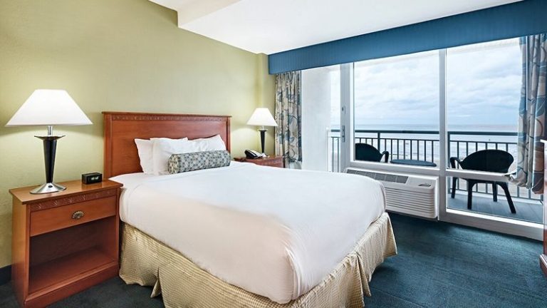 Ocean Sands Resort by VSA Resorts
