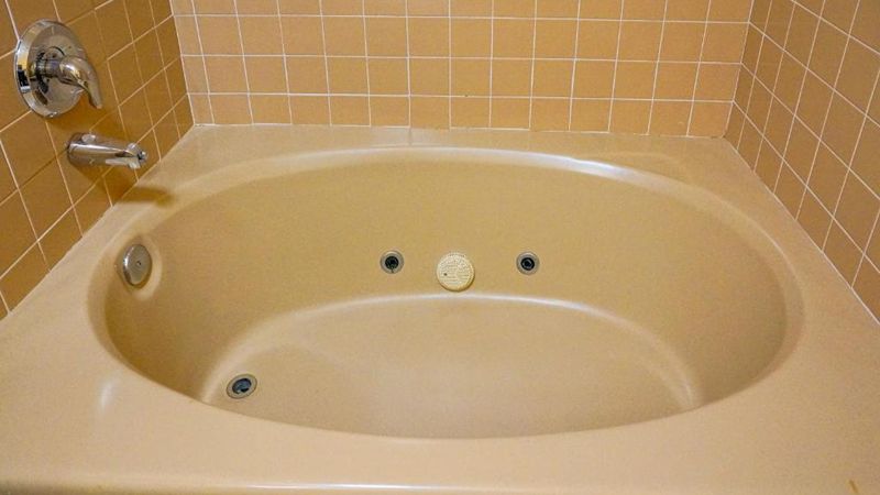 OceanView Motel, room with private jacuzzi, photo 2