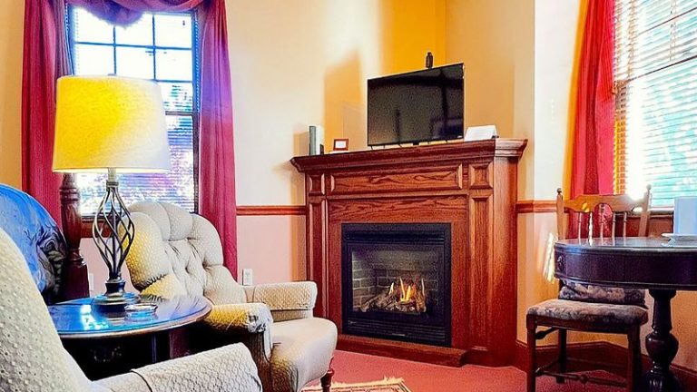 Palmer House Inn