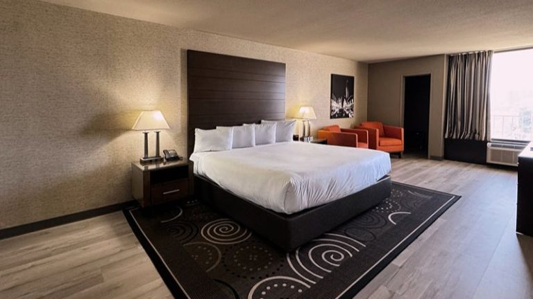 Plaza Hotel & Casino