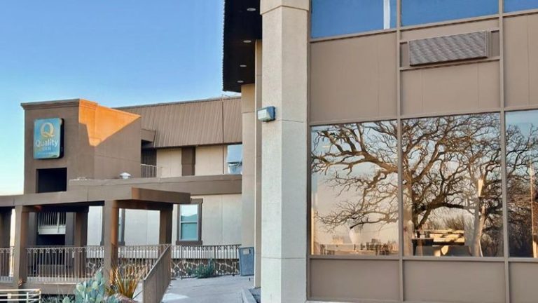 Quality Inn Fort Worth – Downtown East