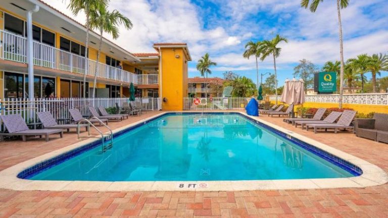 Quality Inn & Suites Airport Cruise Port Hollywood