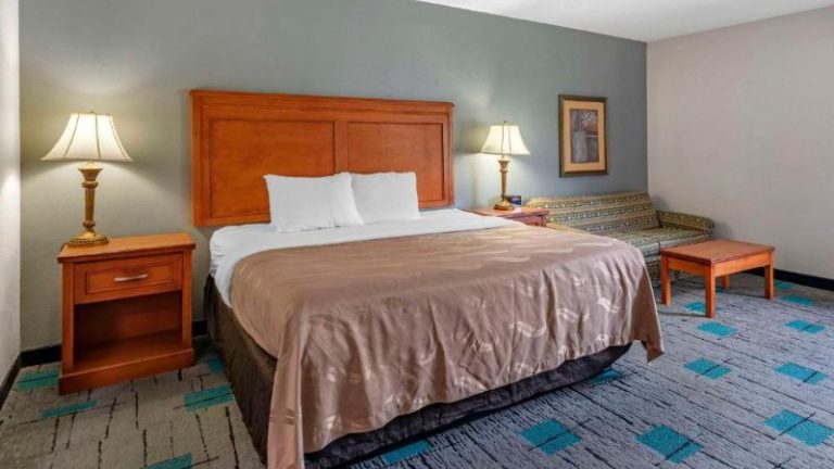 Quality Inn & Suites Chattanooga West near Lookout Mountain