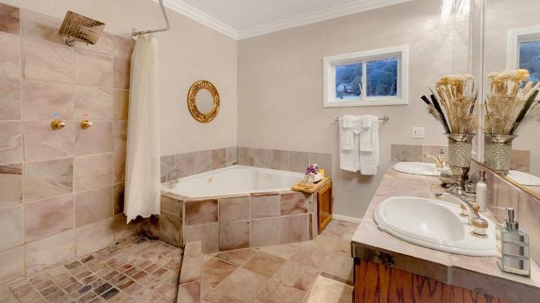 Quiet Mind Mountain Lodge, Retreat & Spa
