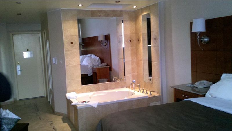 Ramada by Wyndham Rockville Centre