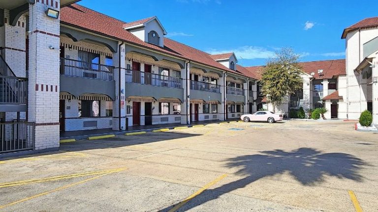 Scottish Inn & Suites Sam Houston Parkway