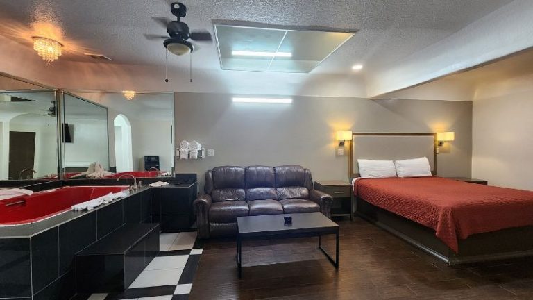 Scottish Inn & Suites Sam Houston Parkway