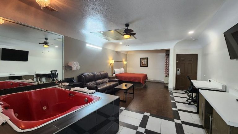 Scottish Inn & Suites Sam Houston Parkway