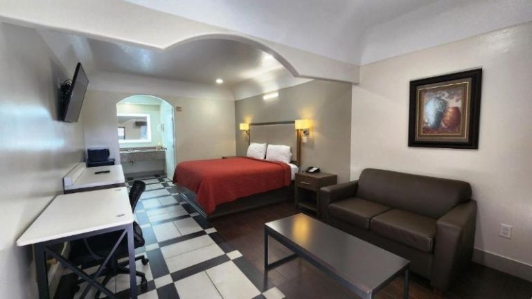 Scottish Inn & Suites Sam Houston Parkway