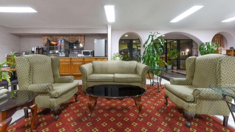 Super 8 by Wyndham Burleson Fort Worth Area
