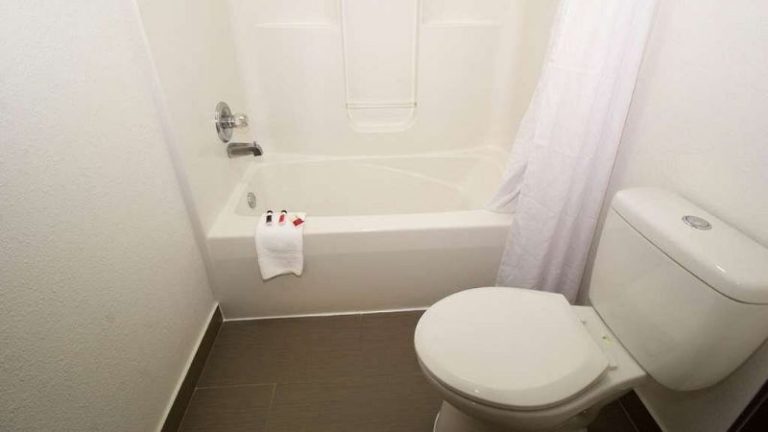 Super 8 by Wyndham Chicago O’Hare Airport