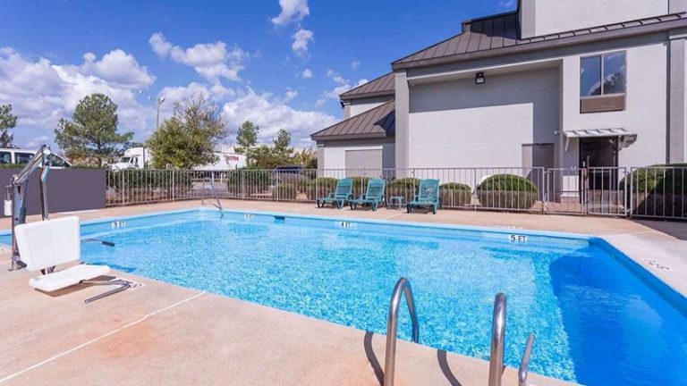 Super 8 by Wyndham Greer/Spartanburg Area
